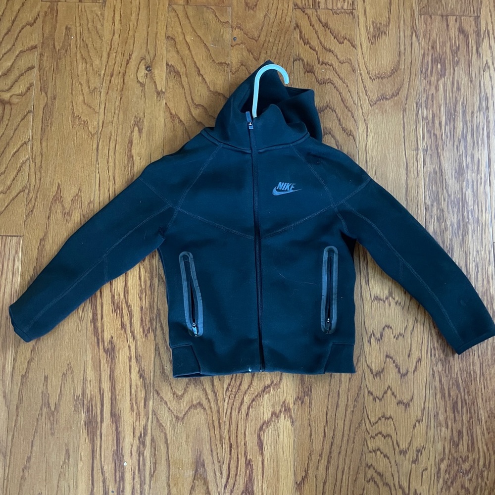 Nike Tech Black